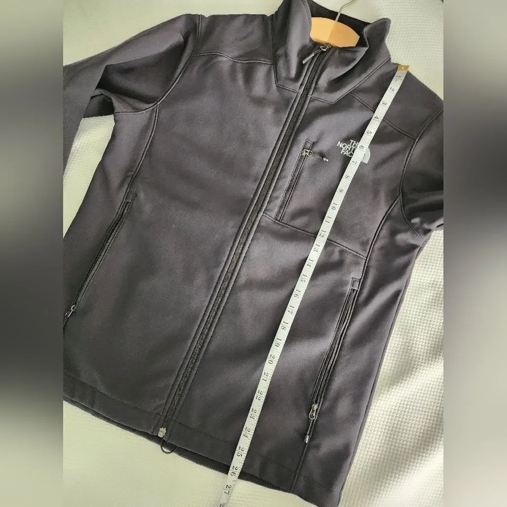 The North Face Men's Dark Black Performance Jacket